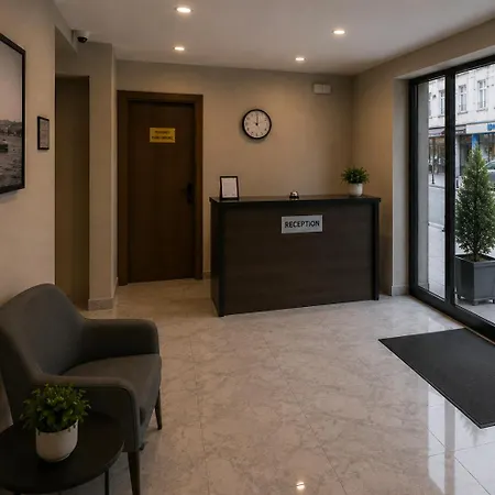 T H E V O I D - Just Steps From Osmanbey Metro Station Hotel