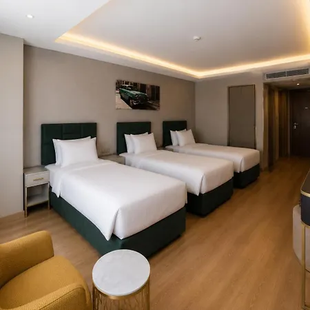 Hotel T H E V O I D - Just Steps From Osmanbey Metro Station